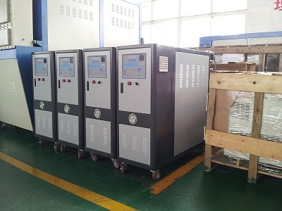 導熱油加熱器，模溫機，油溫機