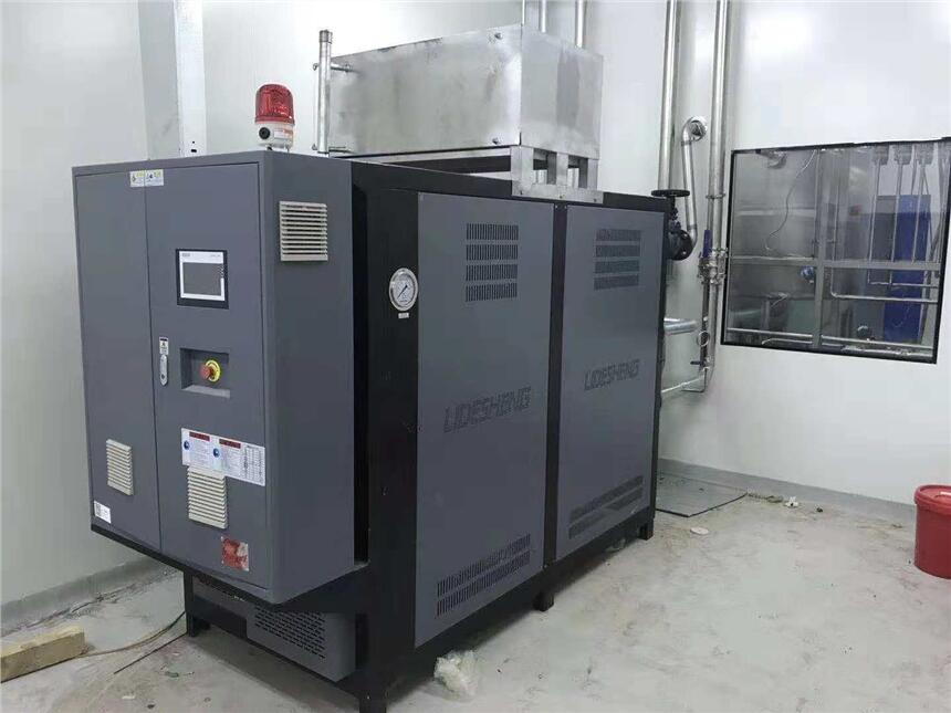 山東模溫機廠家，油循環(huán)模溫機，水循環(huán)模溫機，冷熱一體機